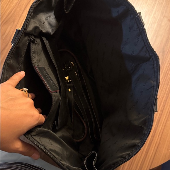 Arcadia Black Patent Leather Handbag - Picture 3 of 4